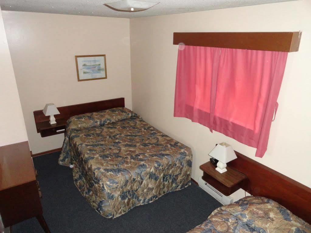 Oceanside Villas Сешелт Экстерьер фото